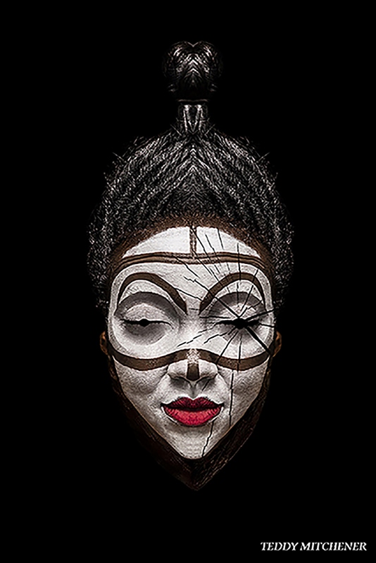 Disappearing Africa mask, Punu of Gabon, copyright Teddy Mitchener (534x800)
