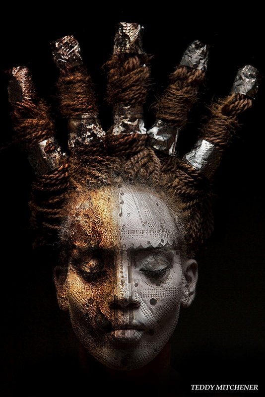 Disappearing Africa mask, the Ntoma, Bambara peoples, Mali, copyright Teddy Mitchener (534x800)